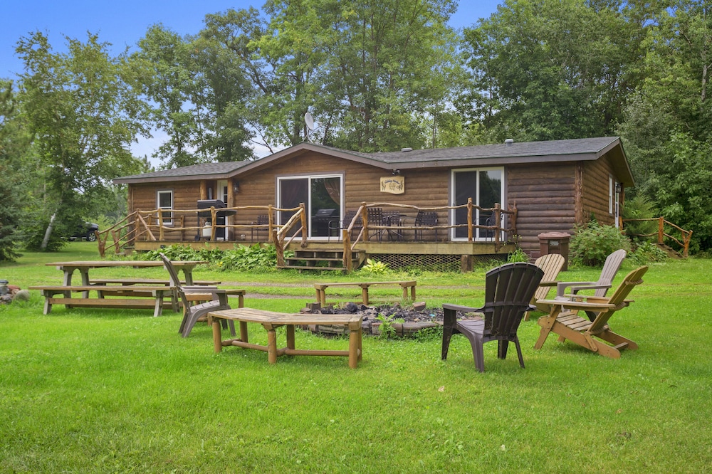 Mille Lacs getaway located on private inlet