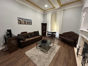 Älytelevisio, kirjoja