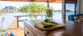 Escape to Villa Hammaka - Enjoy Amazing Waterfront Views!