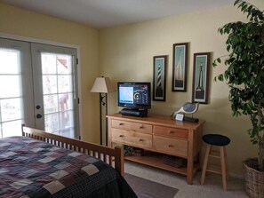 2 bedrooms, iron/ironing board, travel cot, free WiFi - Sunset View at Pine Mountain Club–Stunning Views, Modern Comforts & Dog-Friendly (Frazier Park)