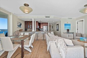 Dining - Beach Club 1406 - 𝑺𝒆𝒂𝒔𝒊𝒅𝒆 𝑺𝒆𝒓𝒆𝒏𝒊𝒕𝒚 (Pensacola Beach)