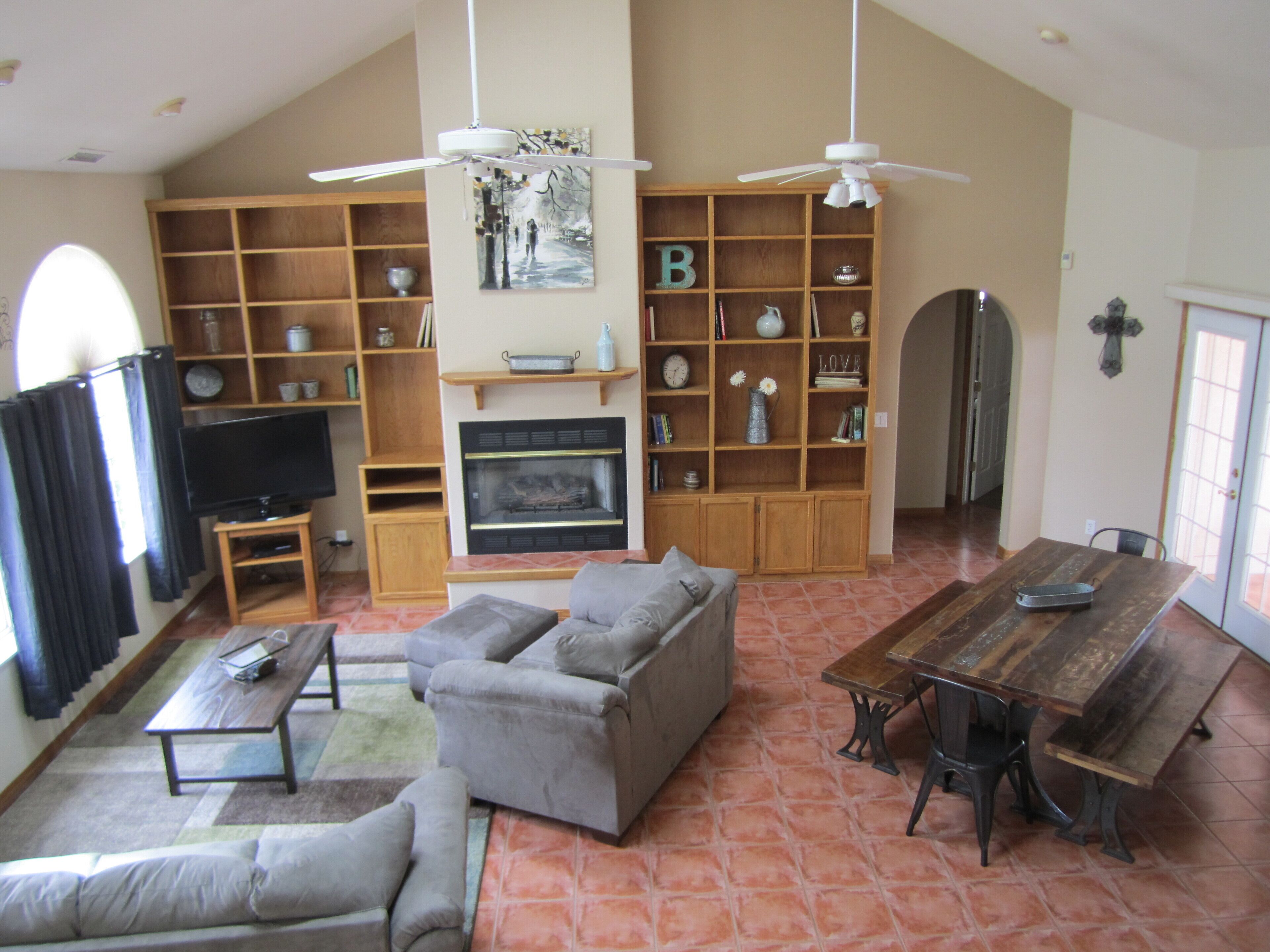 Beautiful Lake Powell Custom Vacation Home