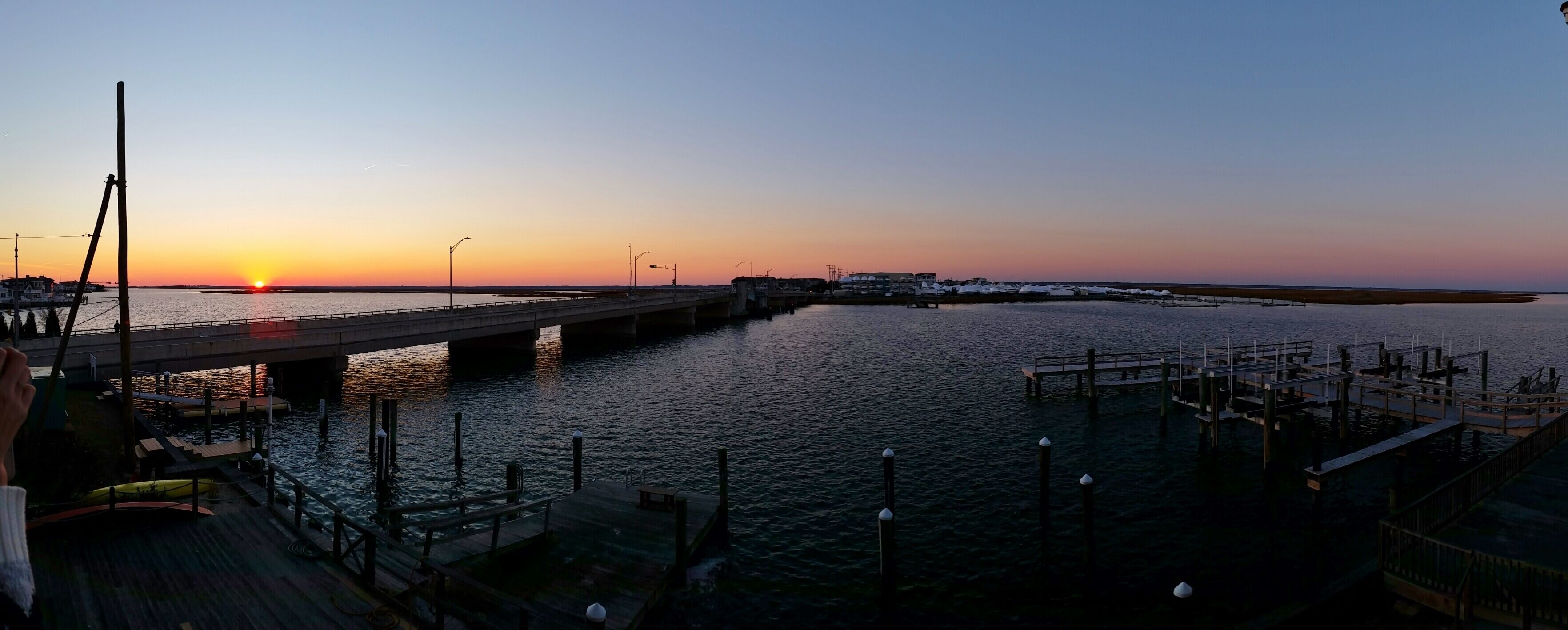 Bayfront retreat in ideal downtown location!