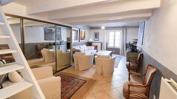 TV, DVD player, books, music library