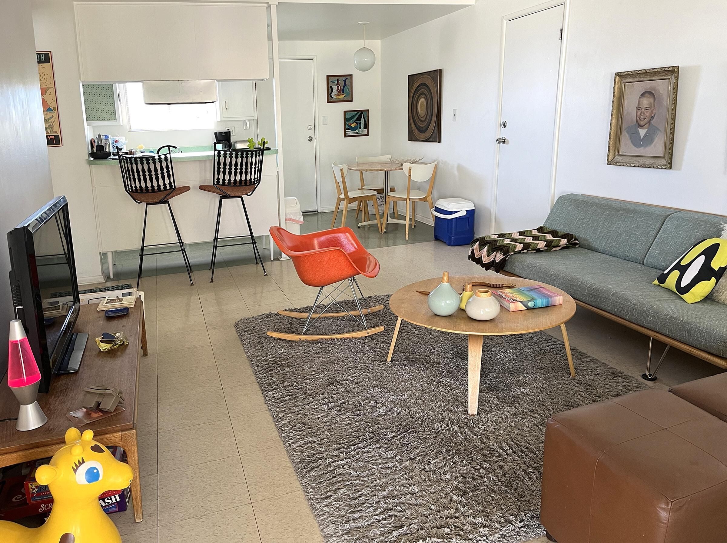 TV, DVD player, books, music library