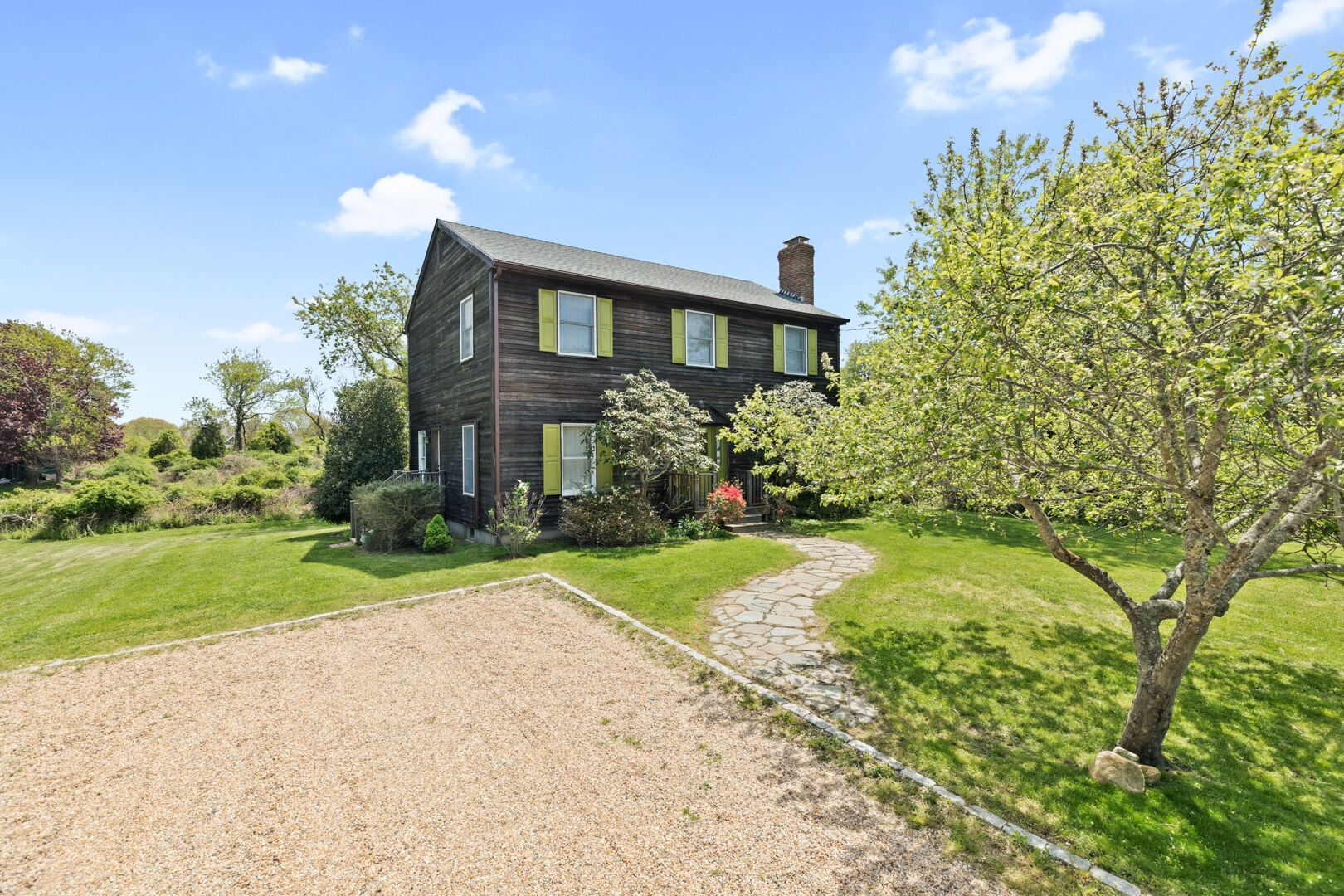 Bright and Modern 2000sqft Montauk House on Half an Acre