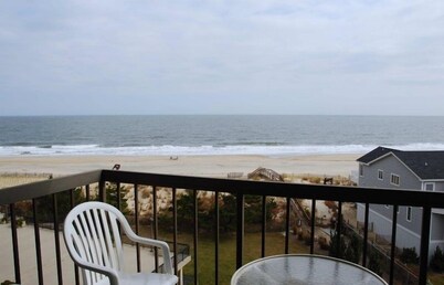 Beach Front 3 BR Condo - Spectacular Beach and Ocean View
