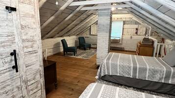 1 chambre, fer et planche Ă repasser, Wi-Fi gratuit, draps fournis