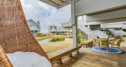 Walk to the beach or pool in this cozy villa. 2 deck spaces with 2 golf carts for enjoyment