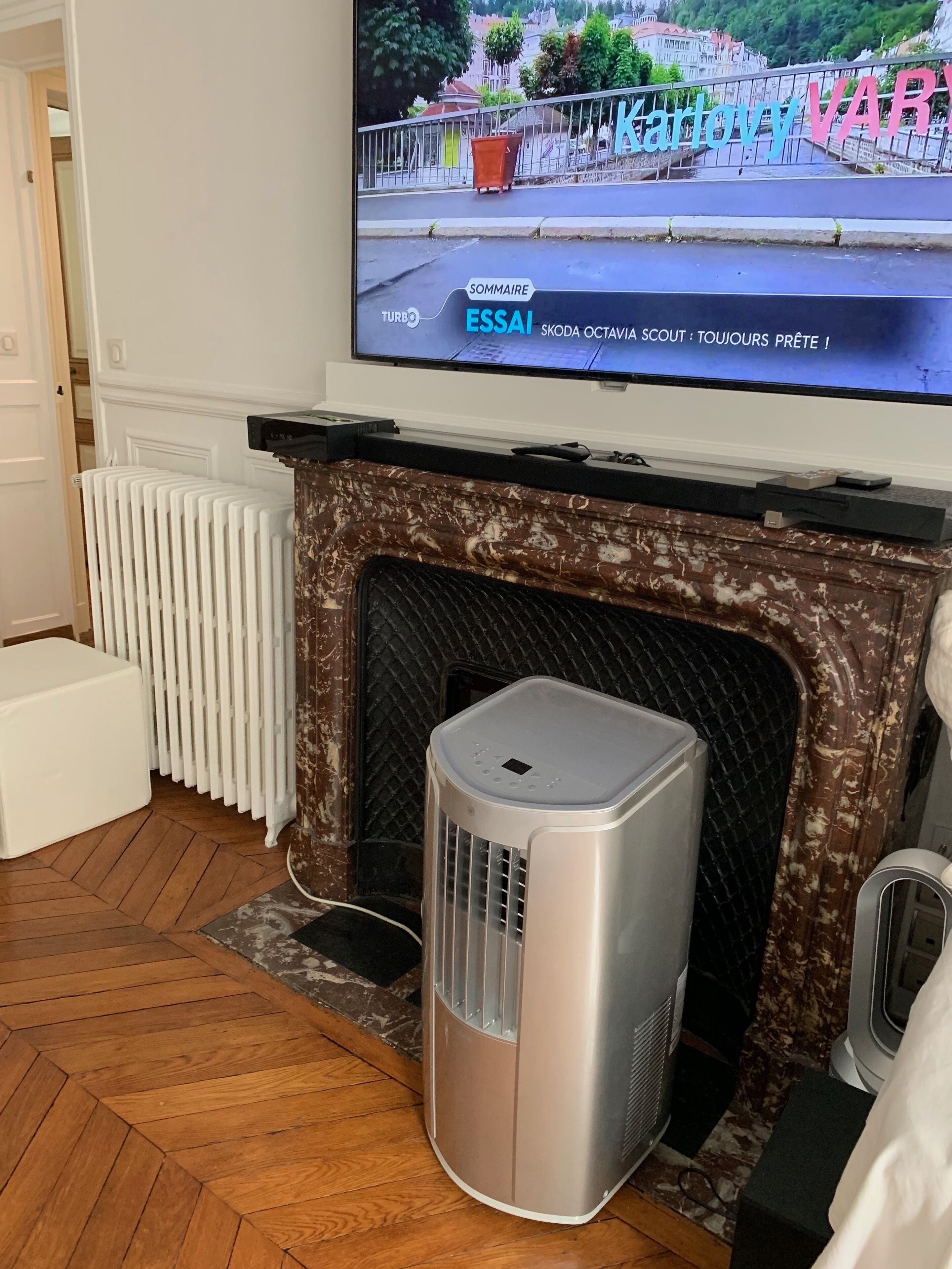 Champs Elysees Matignon Fbg St Honore 5 ROOMS Air Cond 1750 Sq Feet 