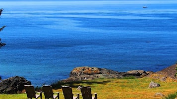 Am Strand, Liegestühle, Strandtücher