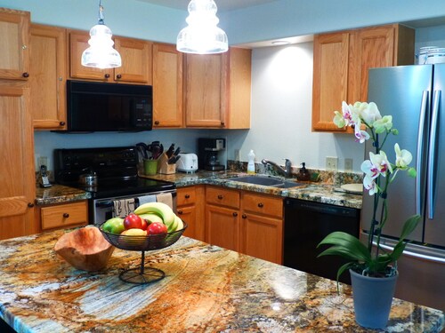 Townhouse, Downtown Jackson Hole By The Ski Slopes, 5 Miles To Grand Teton Park