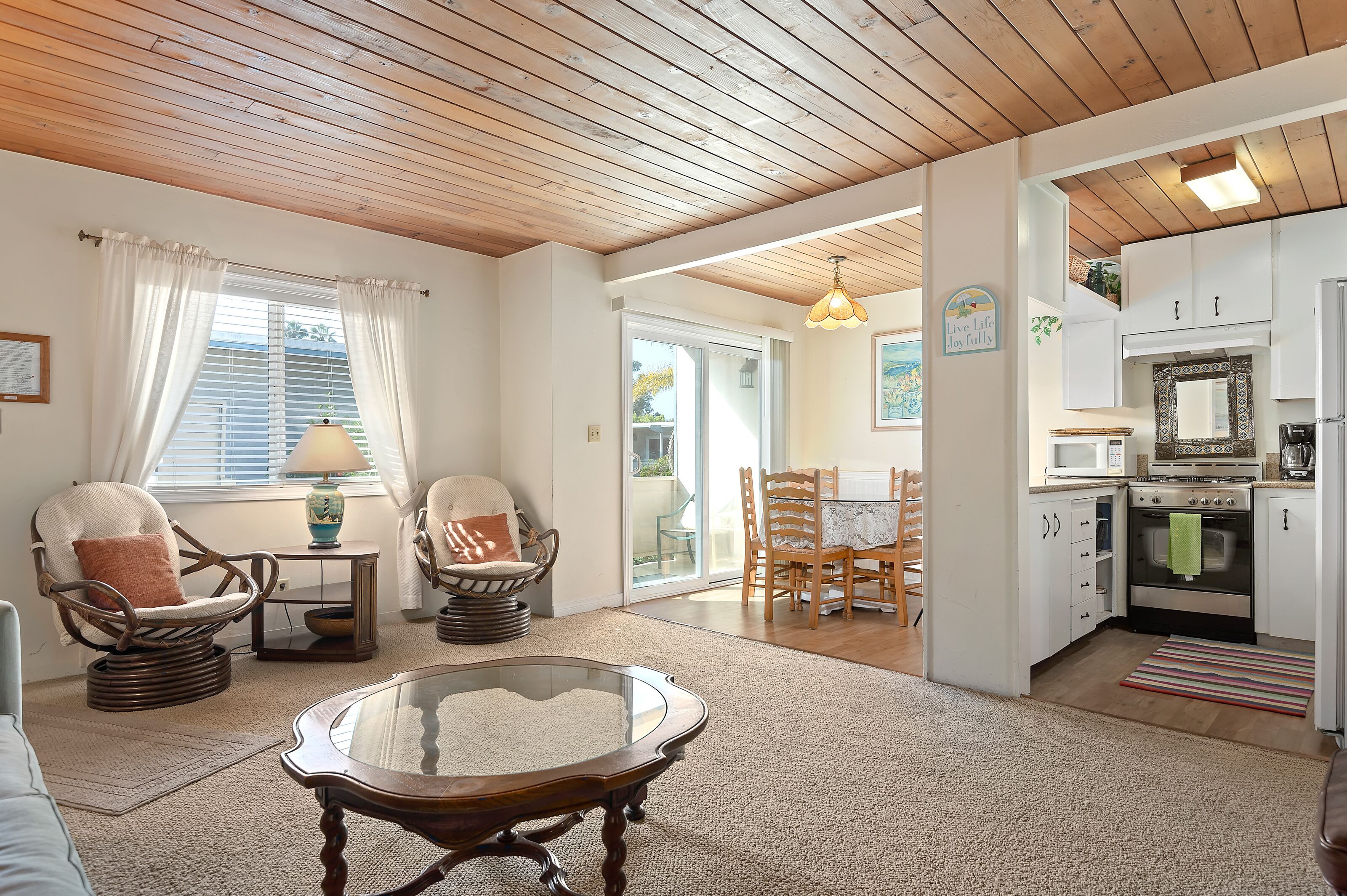 Less than 1 block from the beach!