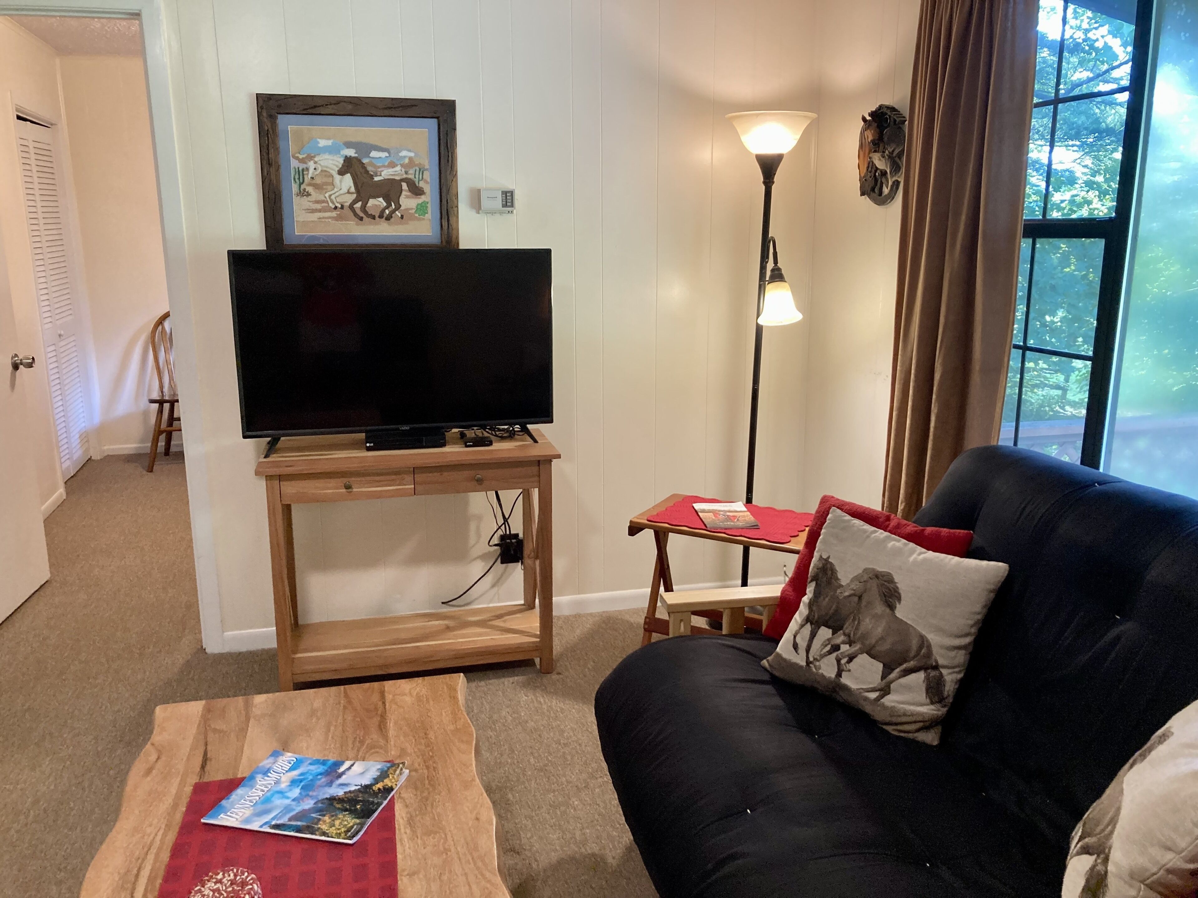 Cozy Cottage near National Park with Awesome Mountain Views! No added fees!