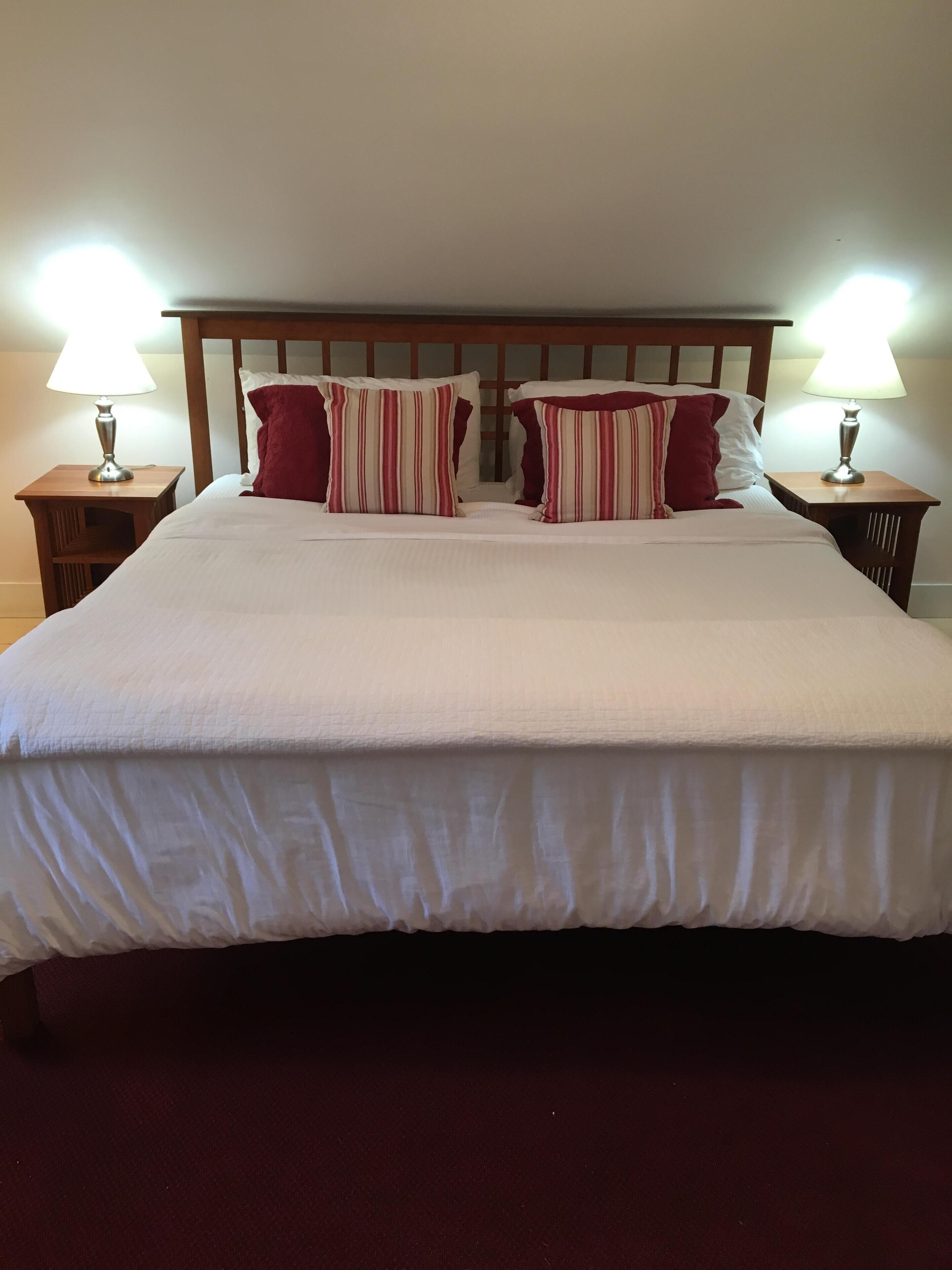 Classic Vermont Farmhouse  - Gorgeous Views and Privacy