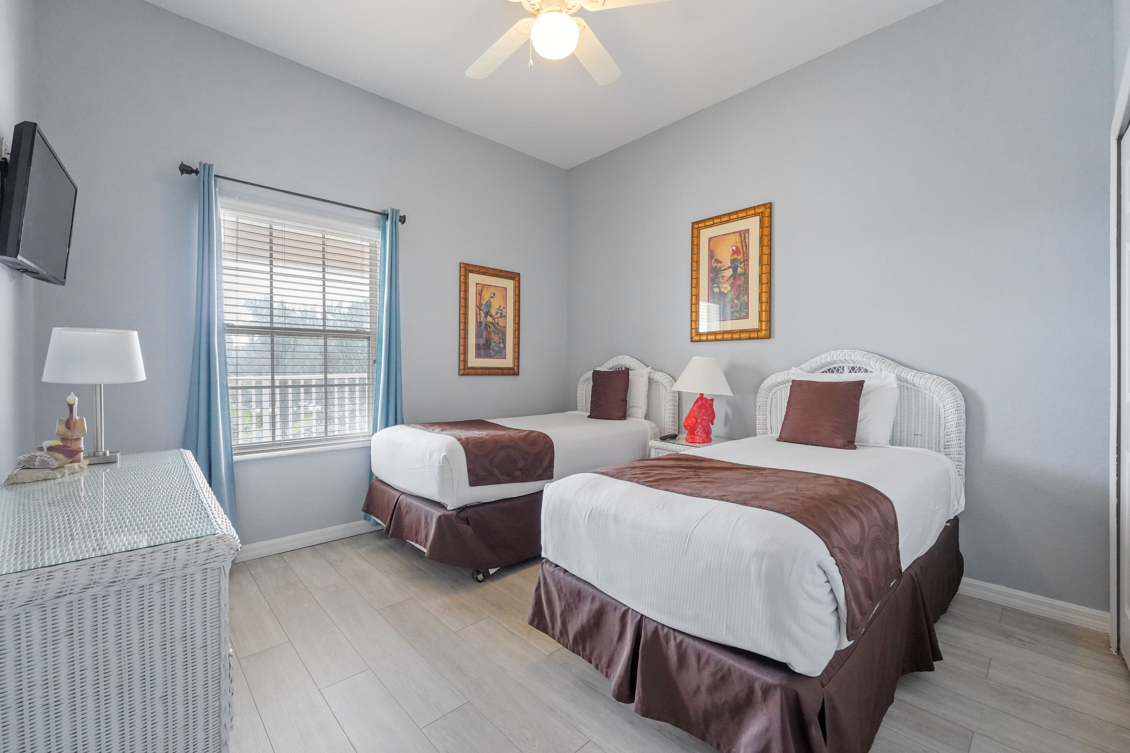 3 bedrooms, in-room safe, iron/ironing board, free WiFi