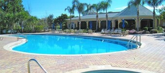 Bahama Bay Highest Rated, best Location 3BR/2Bath, Recently Renovated 3rd Floor