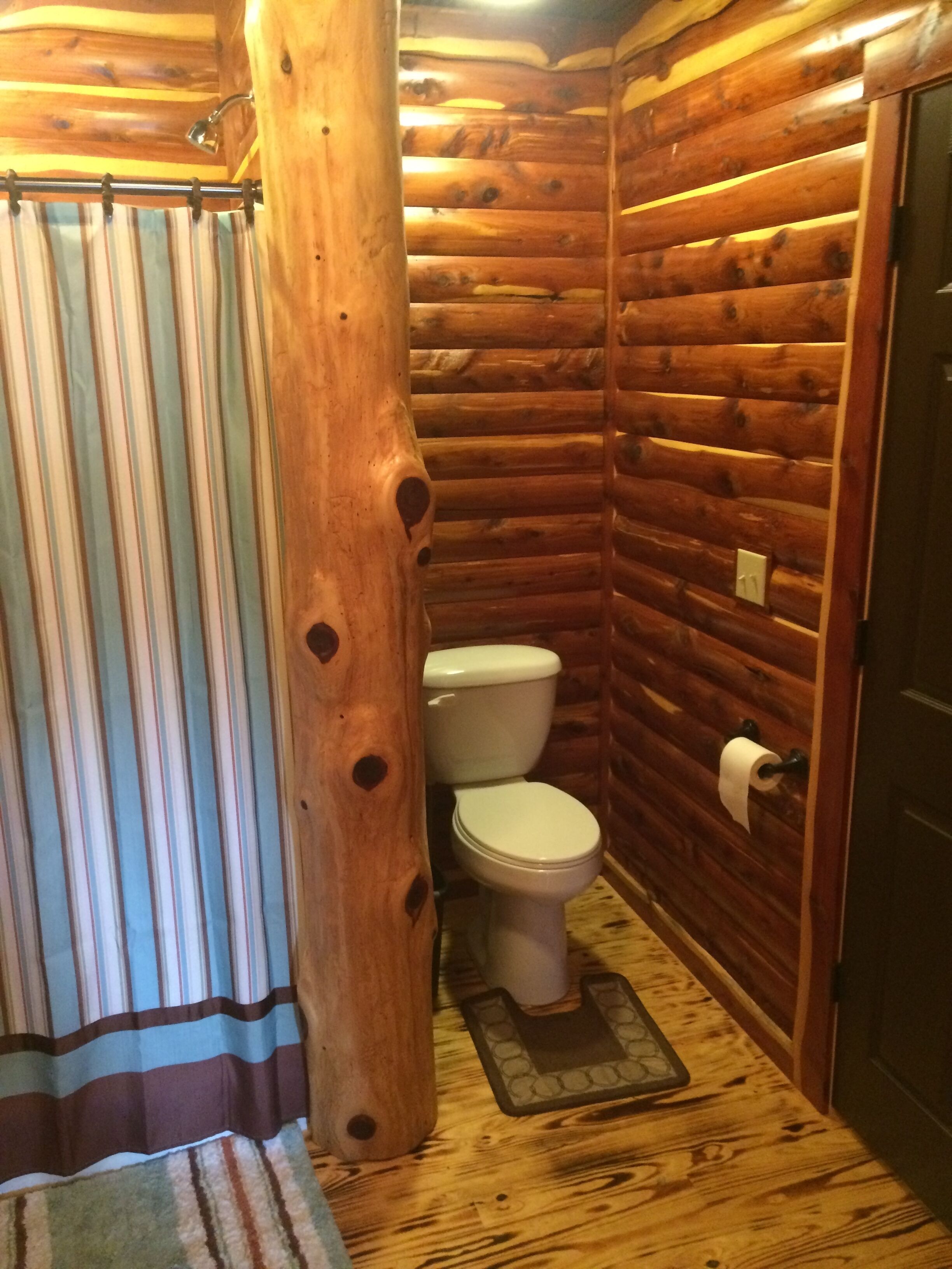 River Front Cabin On The Banks Of The White River, Amazing View!!