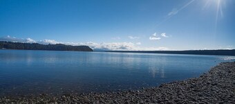 Waterfront Getaway, Beautiful Hood Canal