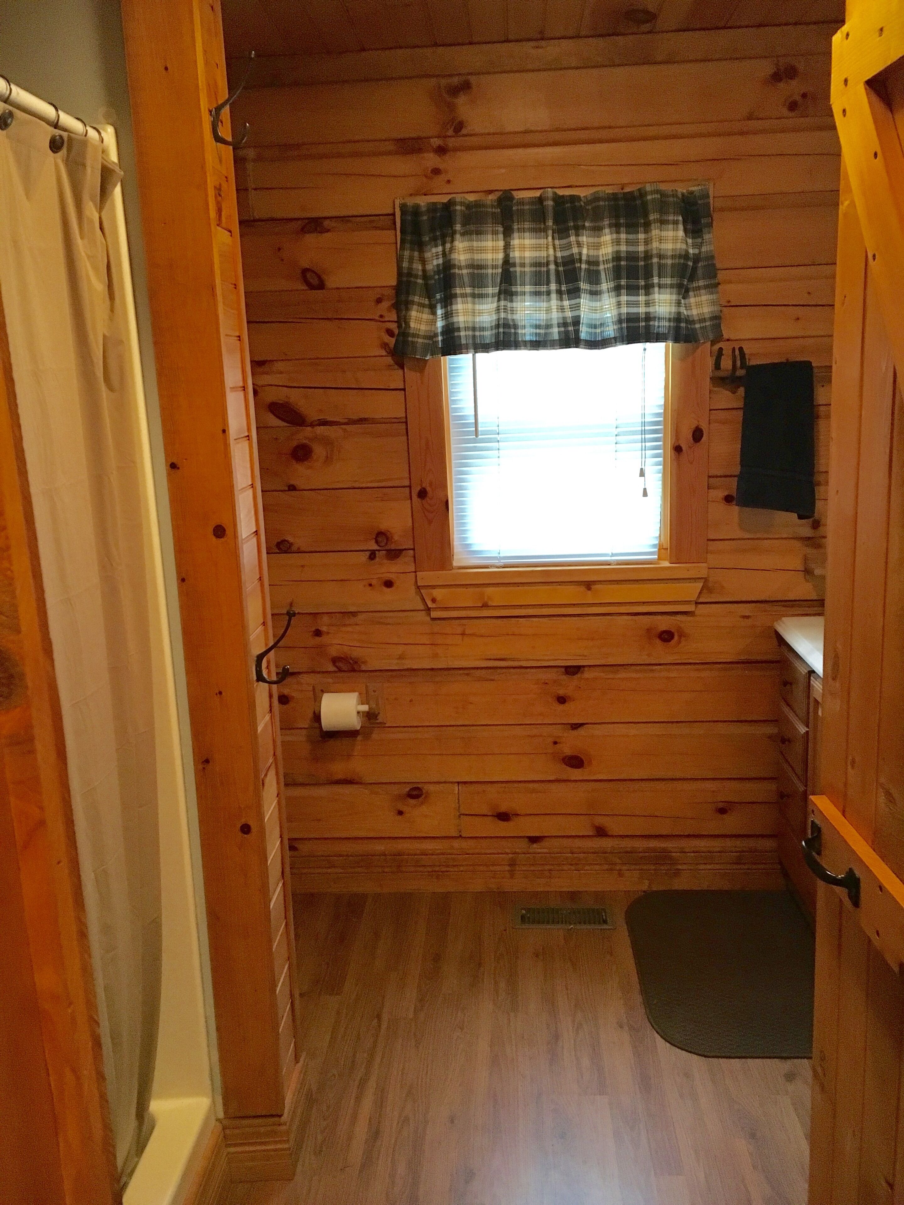 Beautiful and Serene getaway - trail ride or hike directly into Big South Fork!