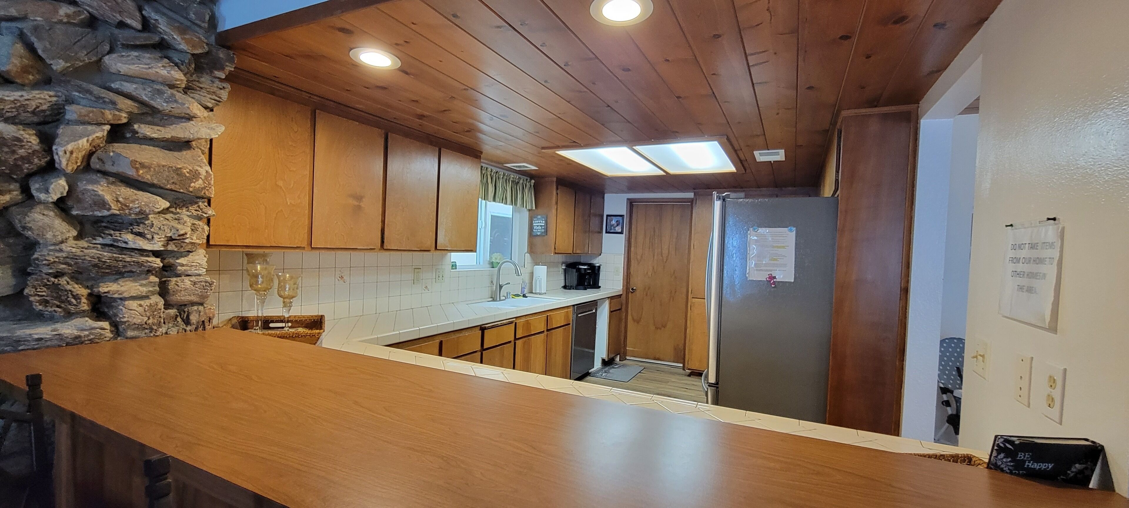 Oceanfront  Sleeps 16- Big House, Plenty of Room