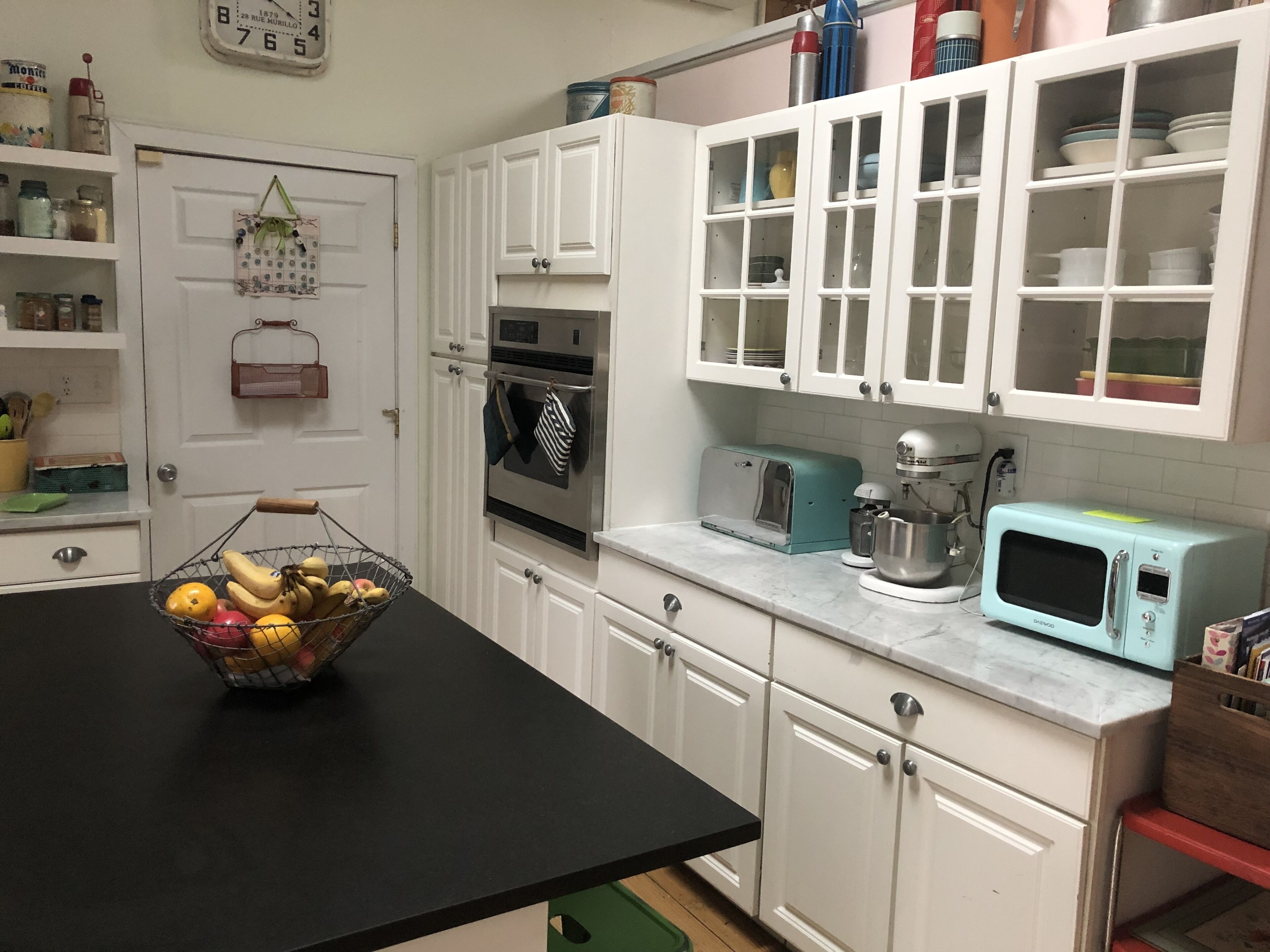 Quiet Country Getaway 4BR/3BA W/ Pool Hot Tub / Movie Theatre