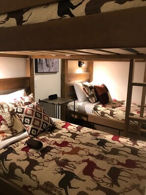 3 Schlafzimmer, Bügeleisen/Bügelbrett, WLAN, Bettwäsche