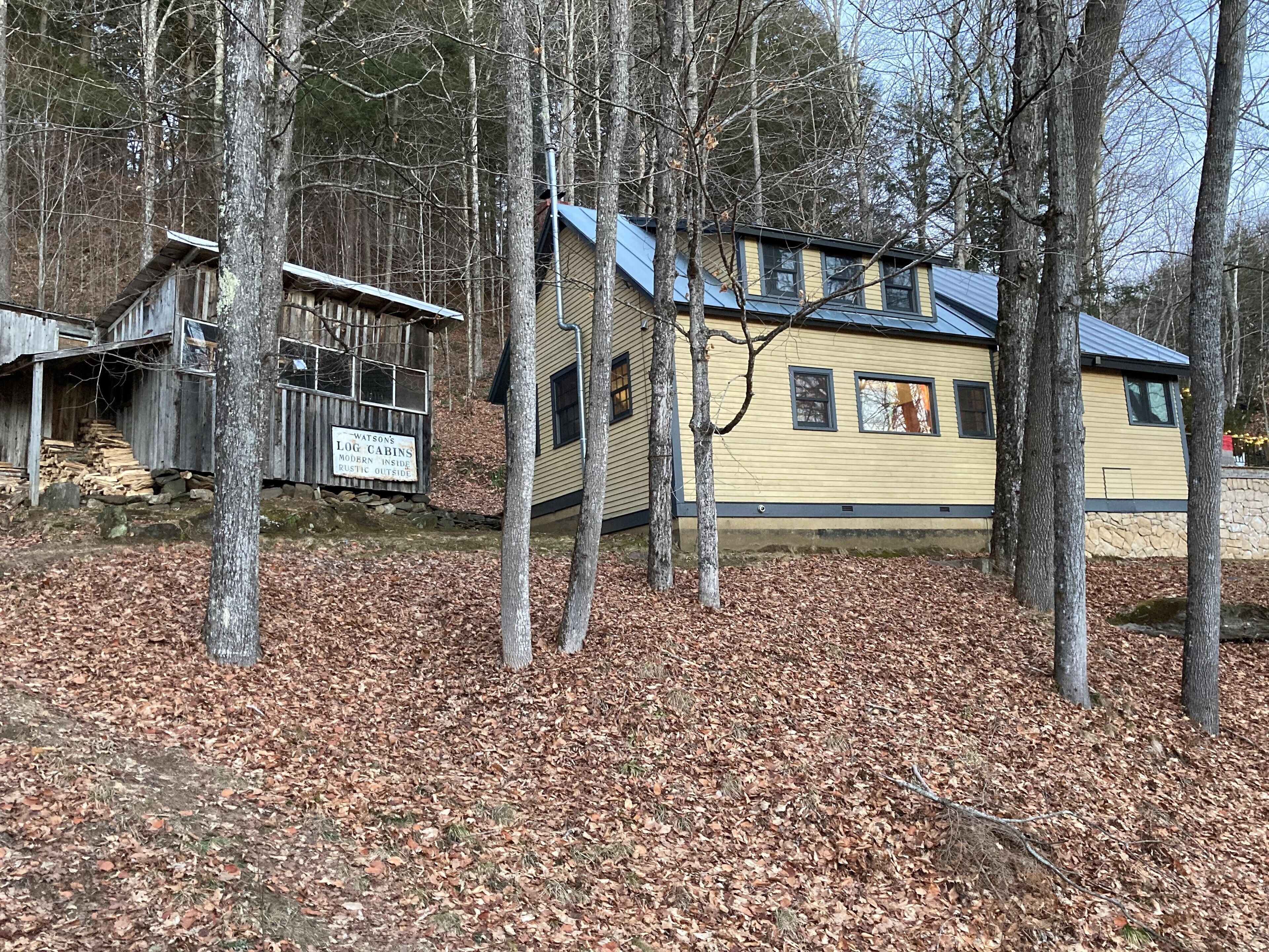 Renovated Cabin Overlooking Waterfall and Pond