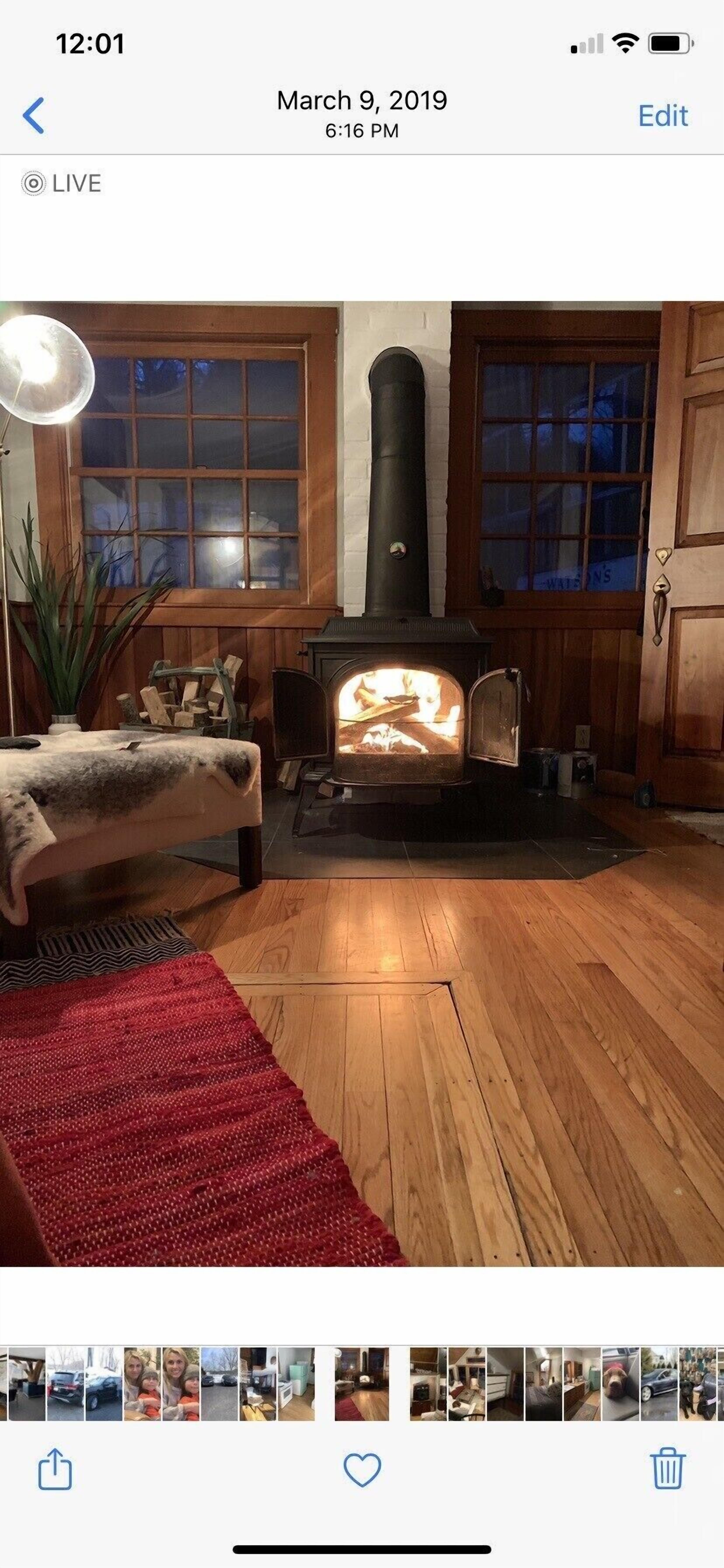 Renovated Cabin Overlooking Waterfall and Pond