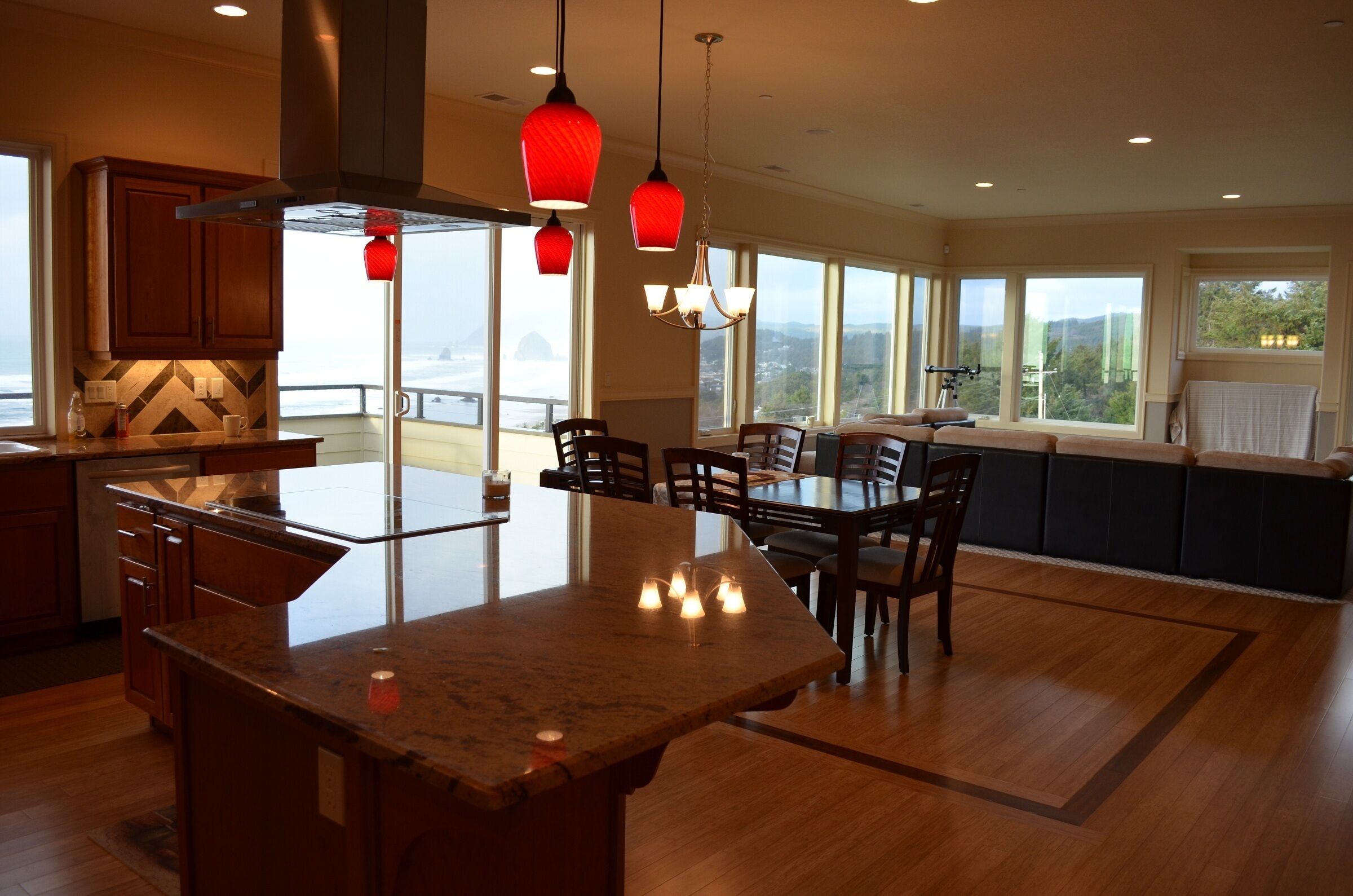 Cannon Beach Arch cape Luxury Vacation Home with Stunning Ocean View
