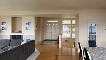 Front door entryway