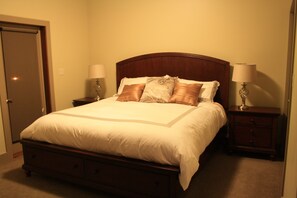 2 soverom, strykejern/-brett, wi-fi (inkludert) og sengetøy