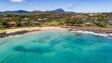 Solstolar och strandhanddukar
