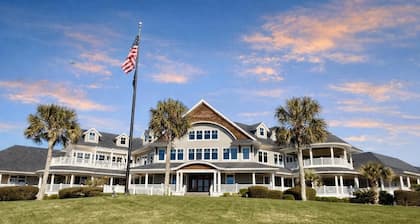 Corner Villa Golf Course Views Steps From Beach