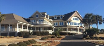 Corner Villa Golf Course Views Steps From Beach