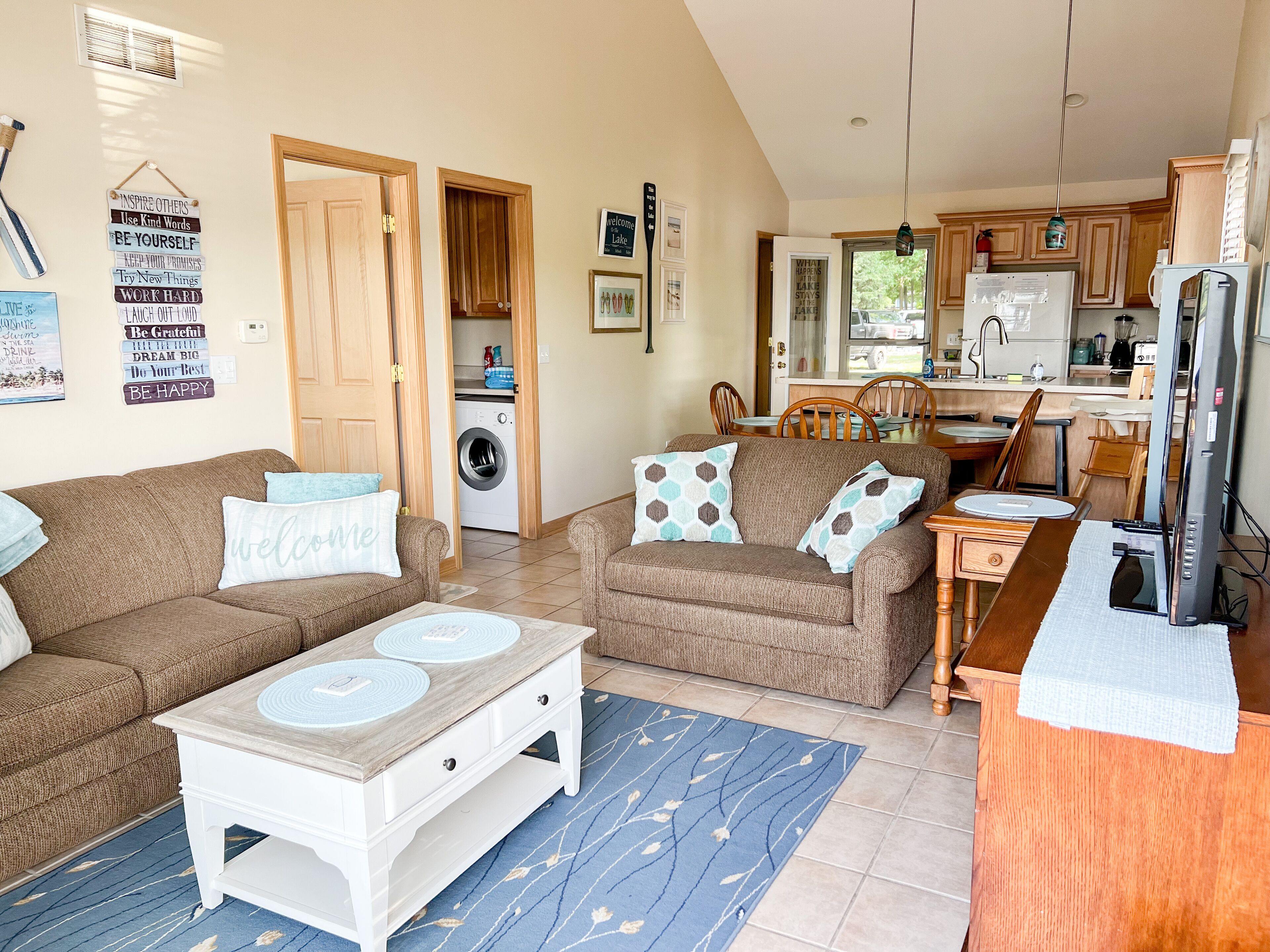 Create memories at these Silver Lake condos that will last a lifetime!