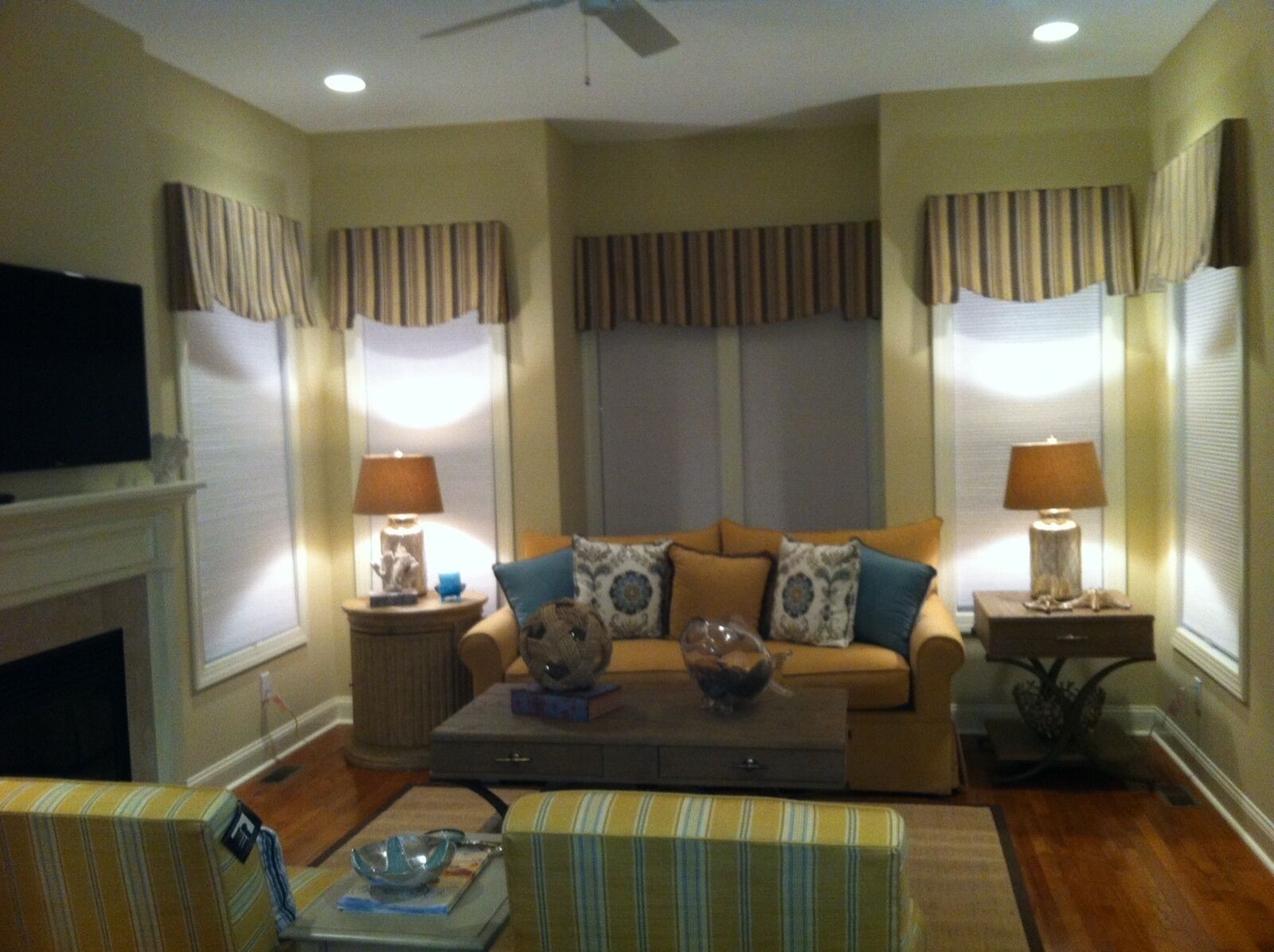 Luxury 5 Star Condo - Coastal Elegance - Premier Location!