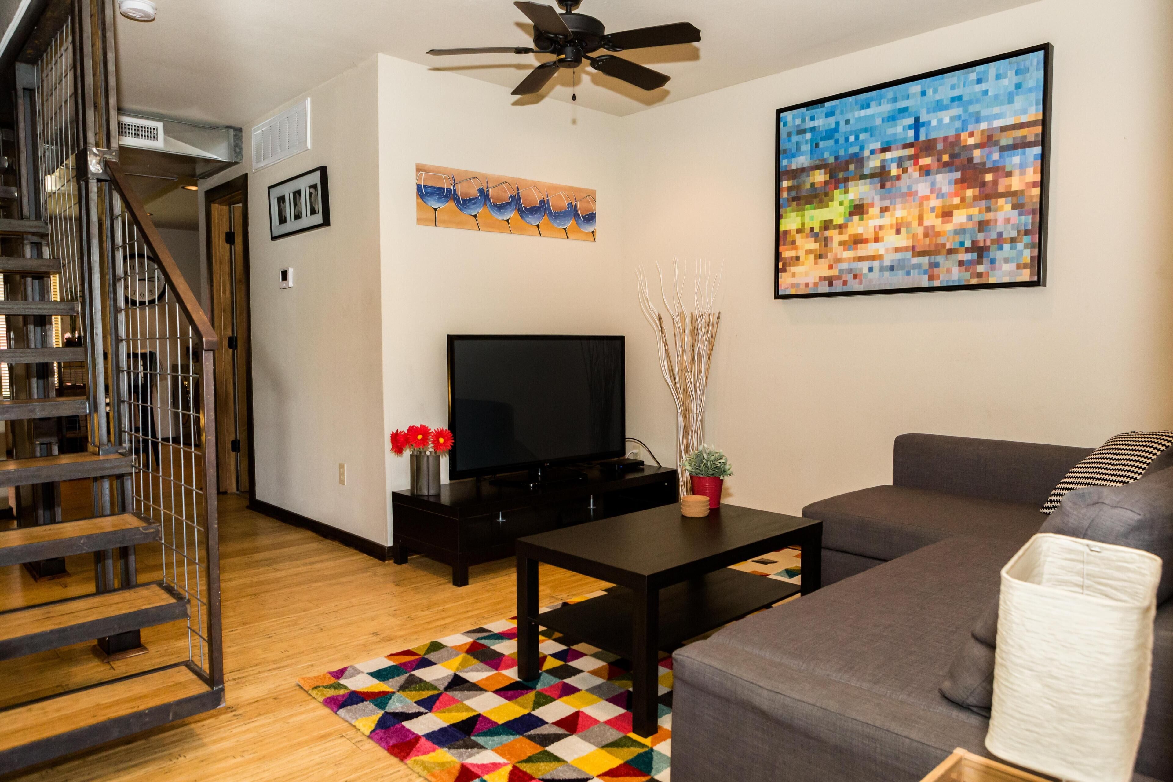 Waco's Only Boutique Hotel - Minutes from Magnolia Market on Campus