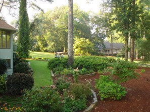 المنطقة المحيطة بالمنشأة