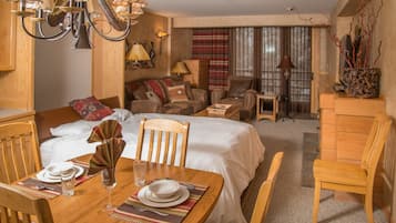 1 bedroom, in-room safe, iron/ironing board, free WiFi