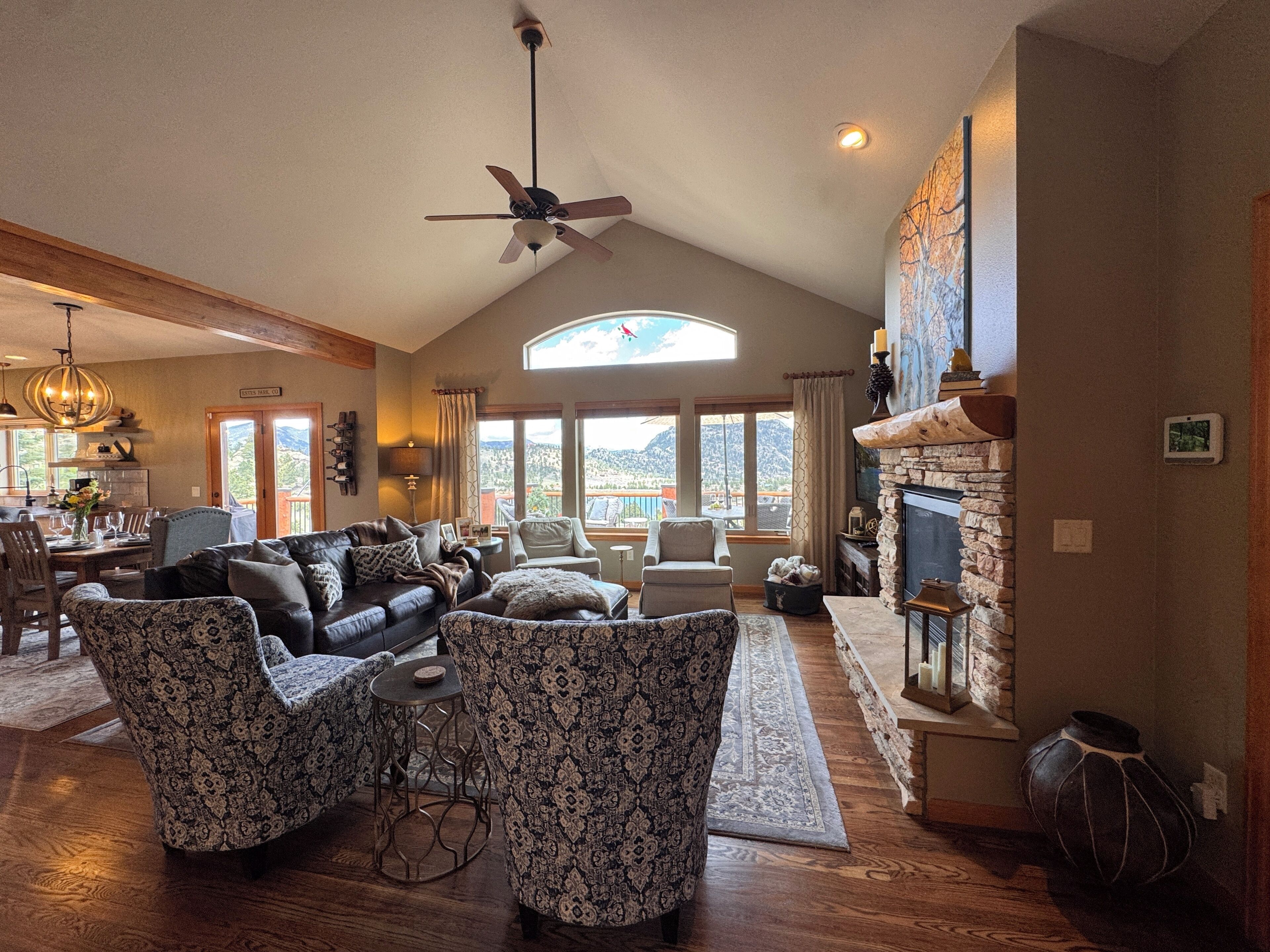 Expansive Mountain Views