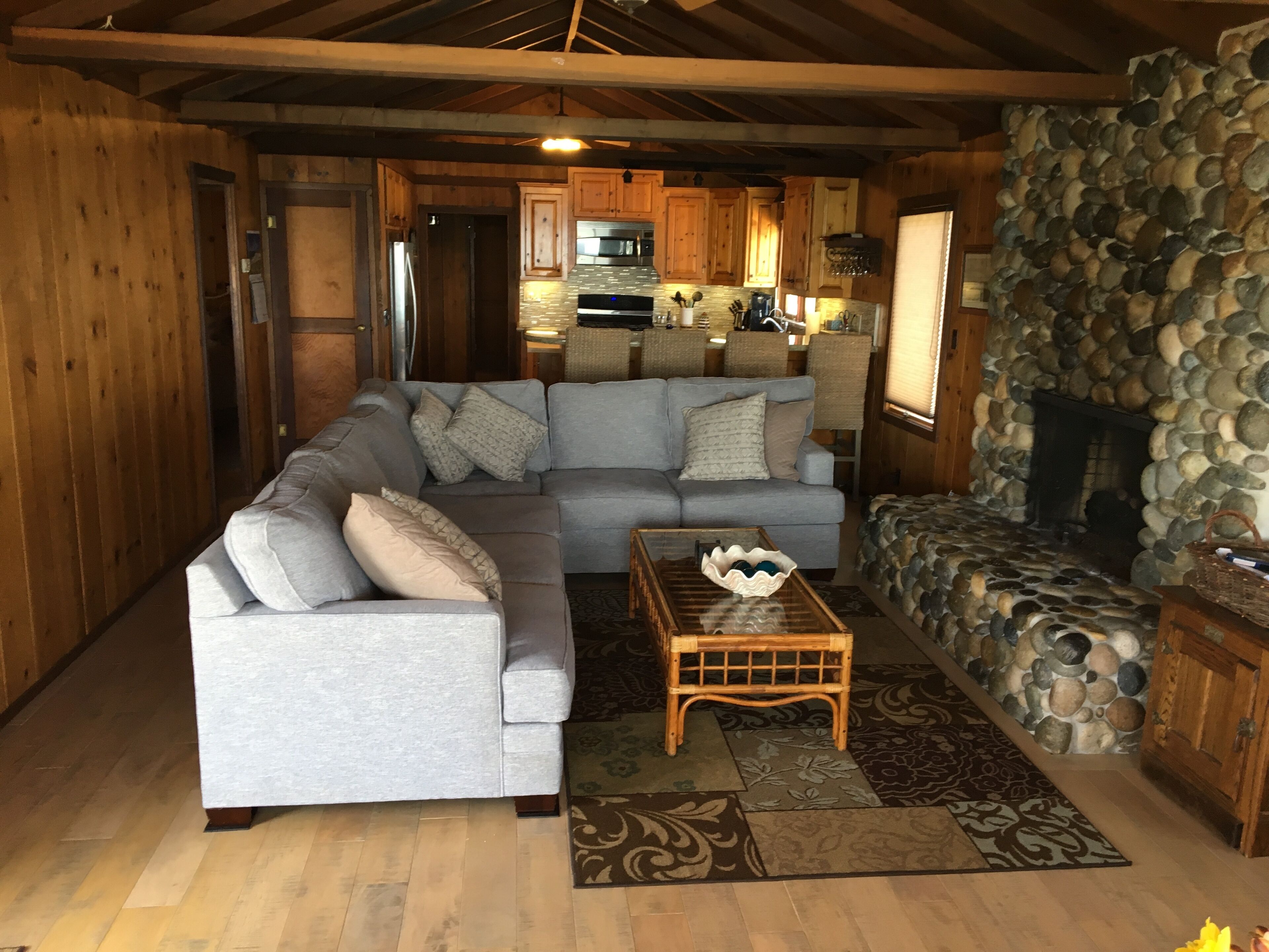 Aptos-Santa Cruz~Ocean Front Beach House