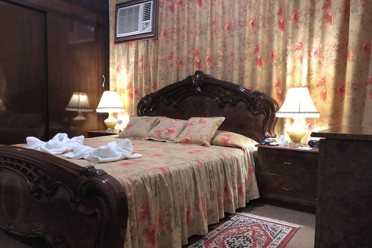 Comfort Room, 1 King Bed, Non Smoking