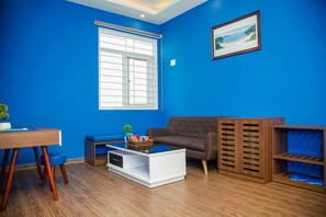 VIP Room | Living area | Flat-screen TV - V.I.P's House  2 (Da Nang)