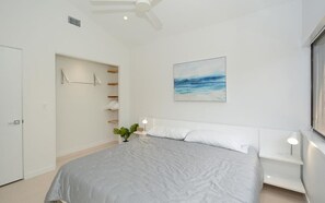2 chambres, fer et planche à repasser, Wi-Fi, draps fournis