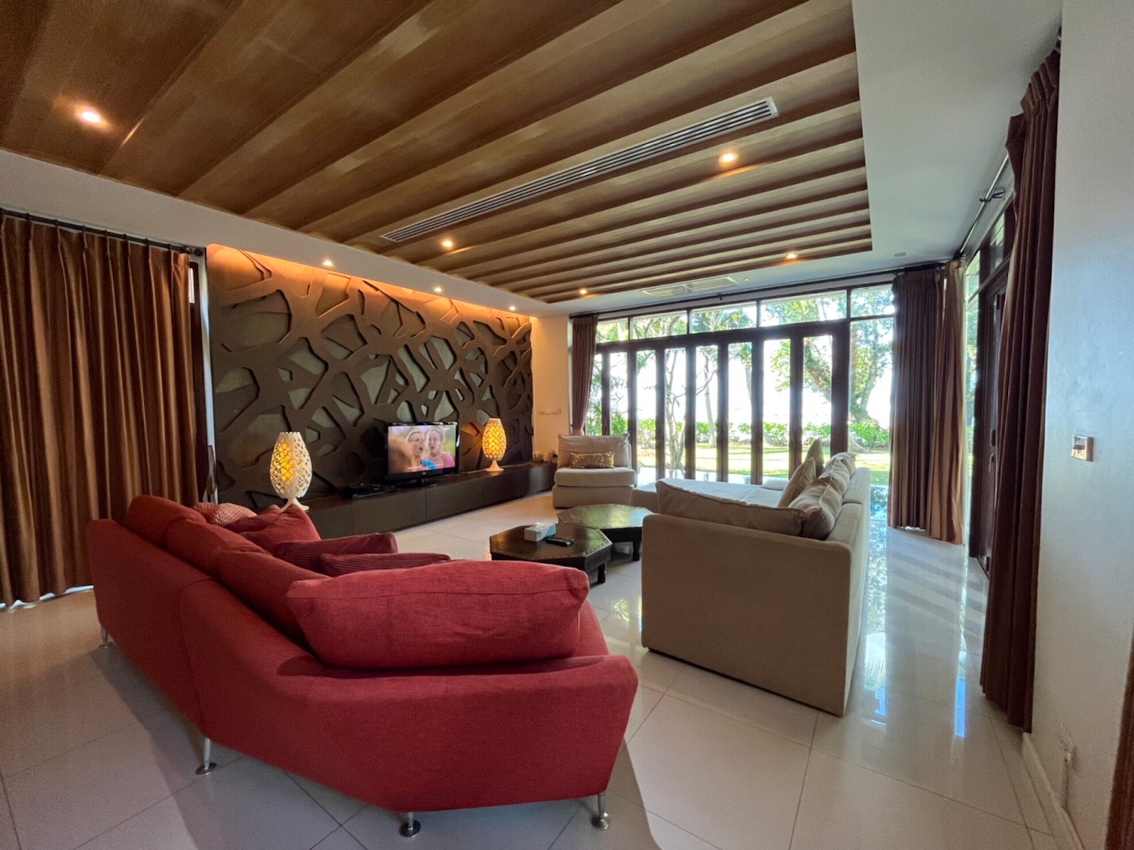 TV, DVD player, ping pong