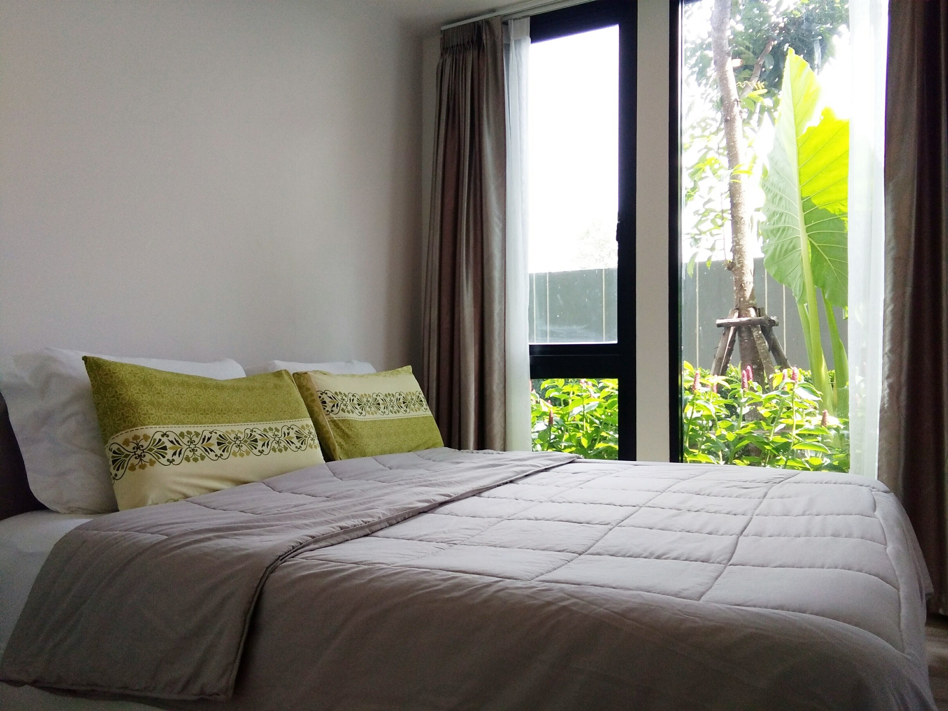 1 BR near Night Market & Shopping Malls