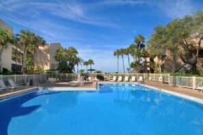 A heated pool - Chinaberry 423 - 2 Bedroom Condo with Private Beach with lounge chairs & umbrella provided, 2 Poo... (Siesta Key)