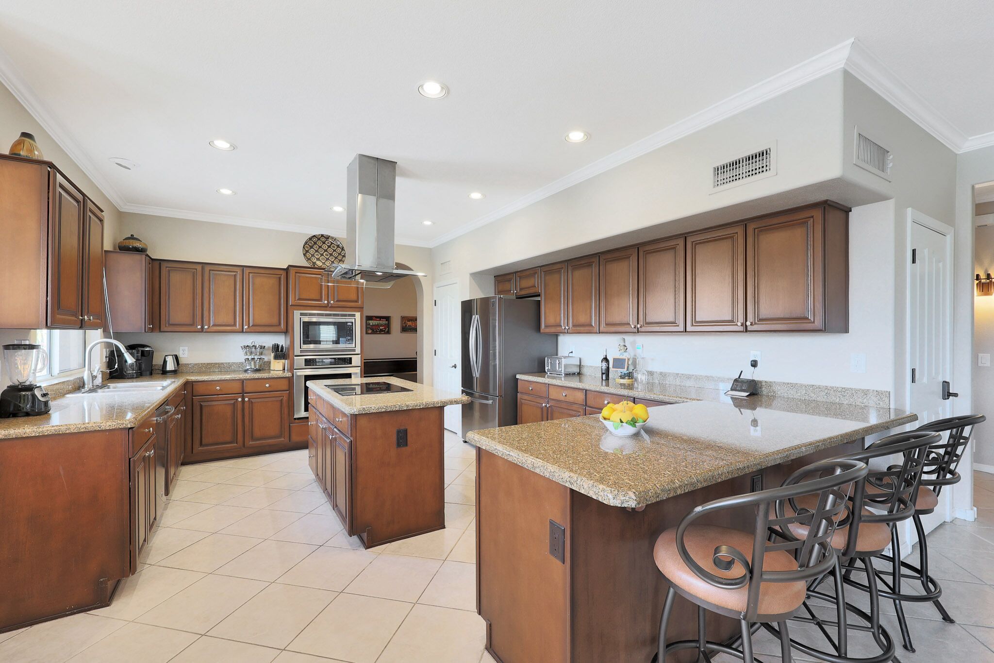 Luxury home with private pool, spectacular sunsets and lots of entertainment.