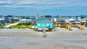 Unclassified image, 3 of 32, button - Riki Tiki | Oceanfront Home in Surf City (Surf City)